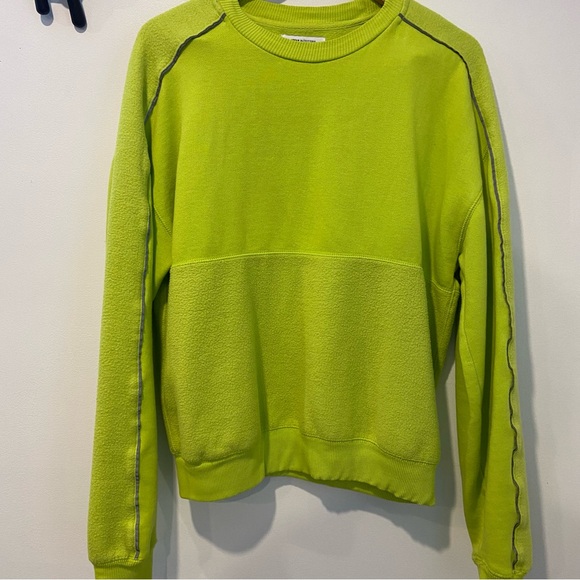Urban Outfitters Neon Green Sweatshirt - Picture 2 of 5